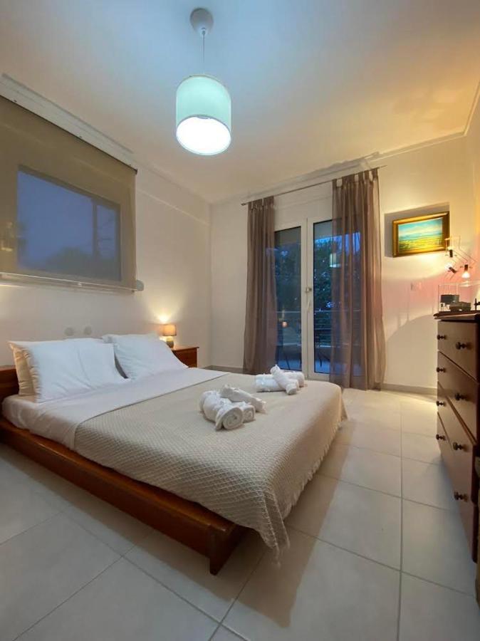 Efi's Apartment *
